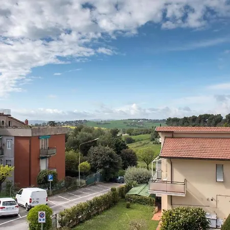 S069 - Sirolo, Quadrilocale In Centro Con Terrazzo E Garage סירולו