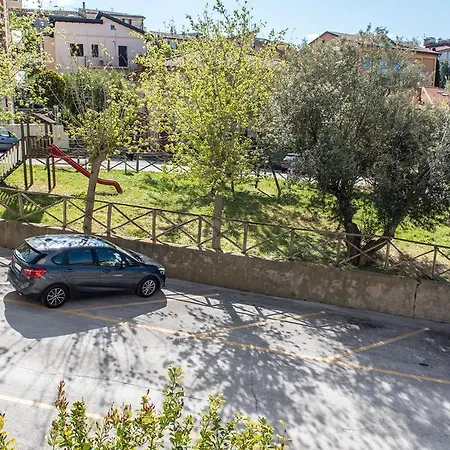 S069 - Sirolo, Quadrilocale In Centro Con Terrazzo E Garage * סירולו